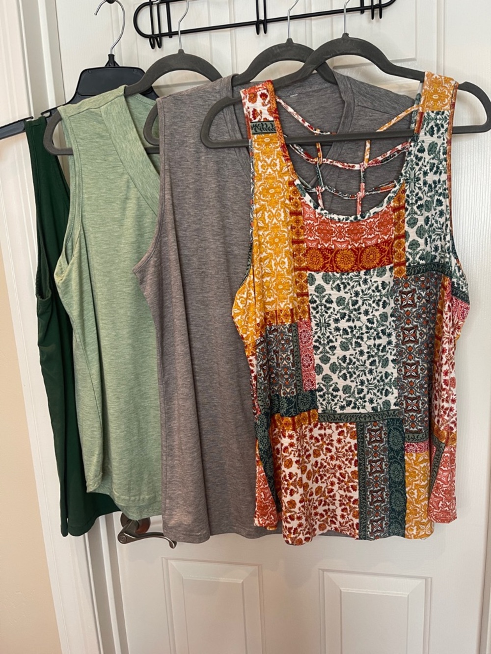 Set of Four Tank Tops Sleeveless, Greens, Rust, Rust 18/20
